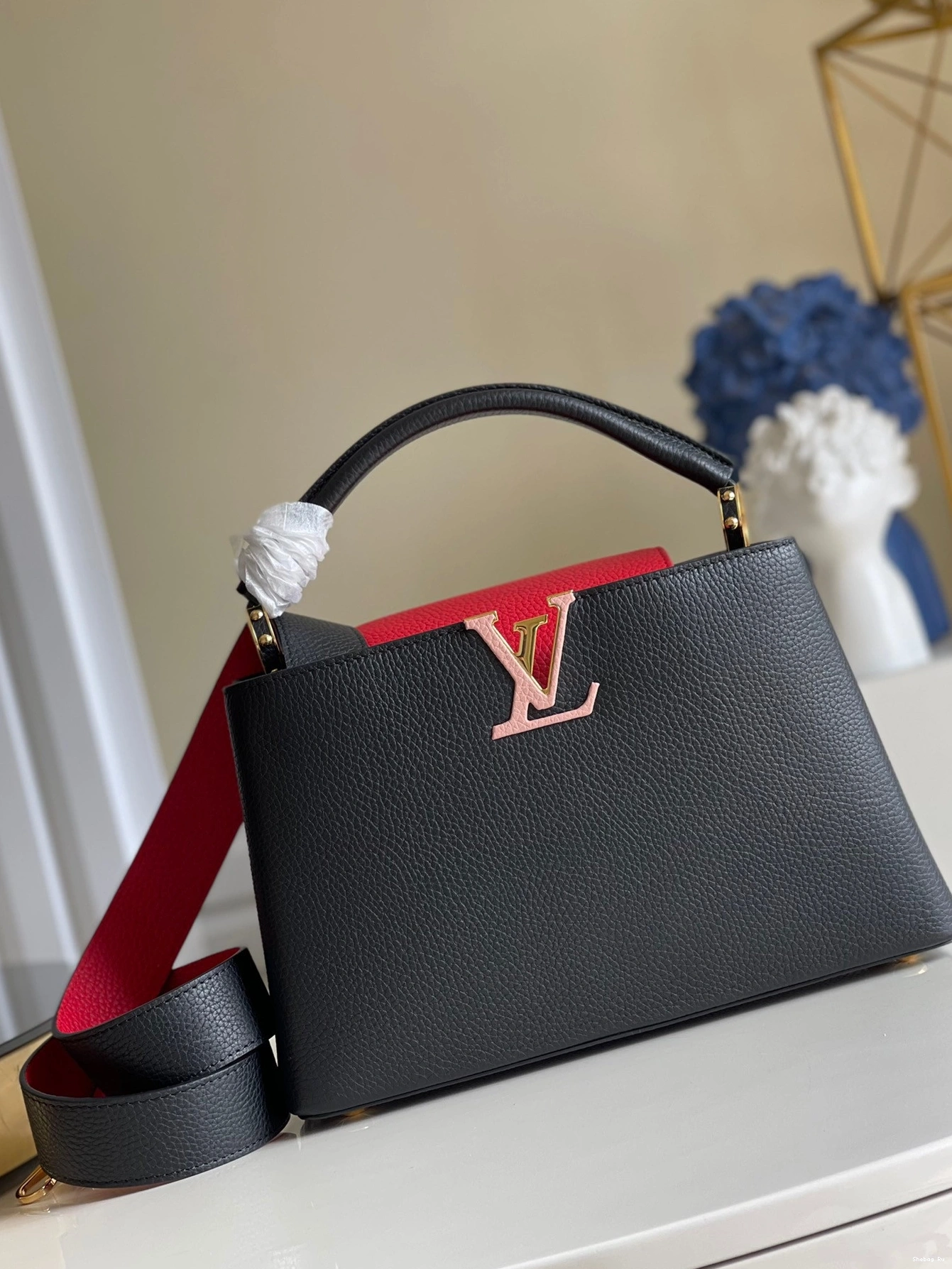 PM CAPUCINES VUITTON LOUIS 0803